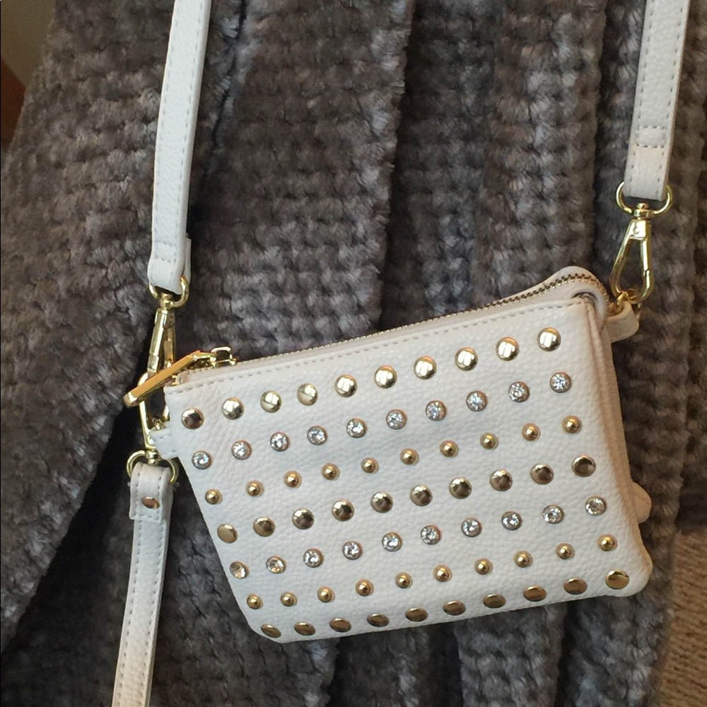 Crossbody with adjustable shoulder strap
